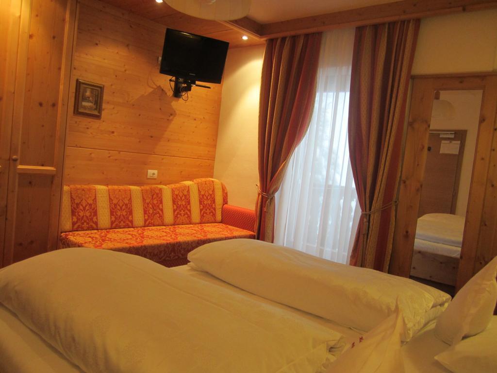 Hotel Ronce Ortisei Værelse billede