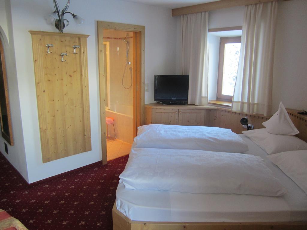 Hotel Ronce Ortisei Værelse billede